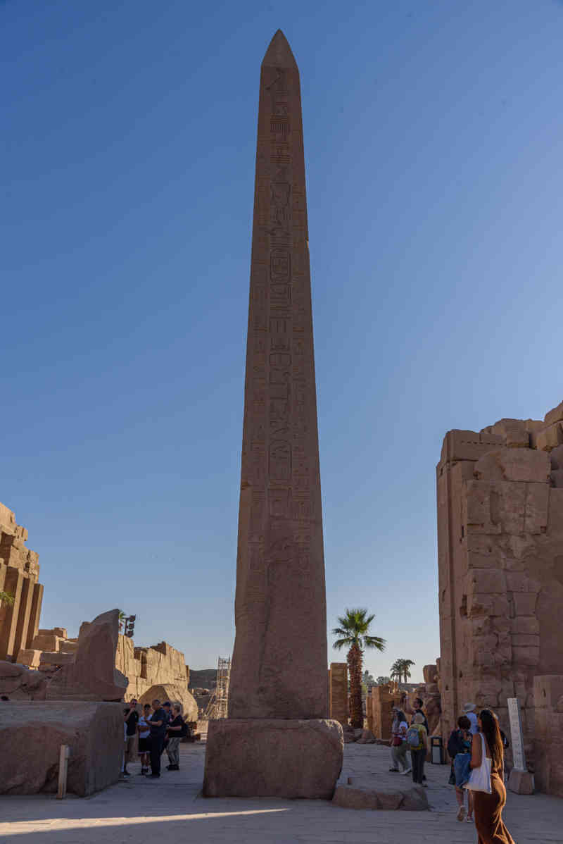 Egipto - Karnak - Templo de Karnak - Obelisco.jpg